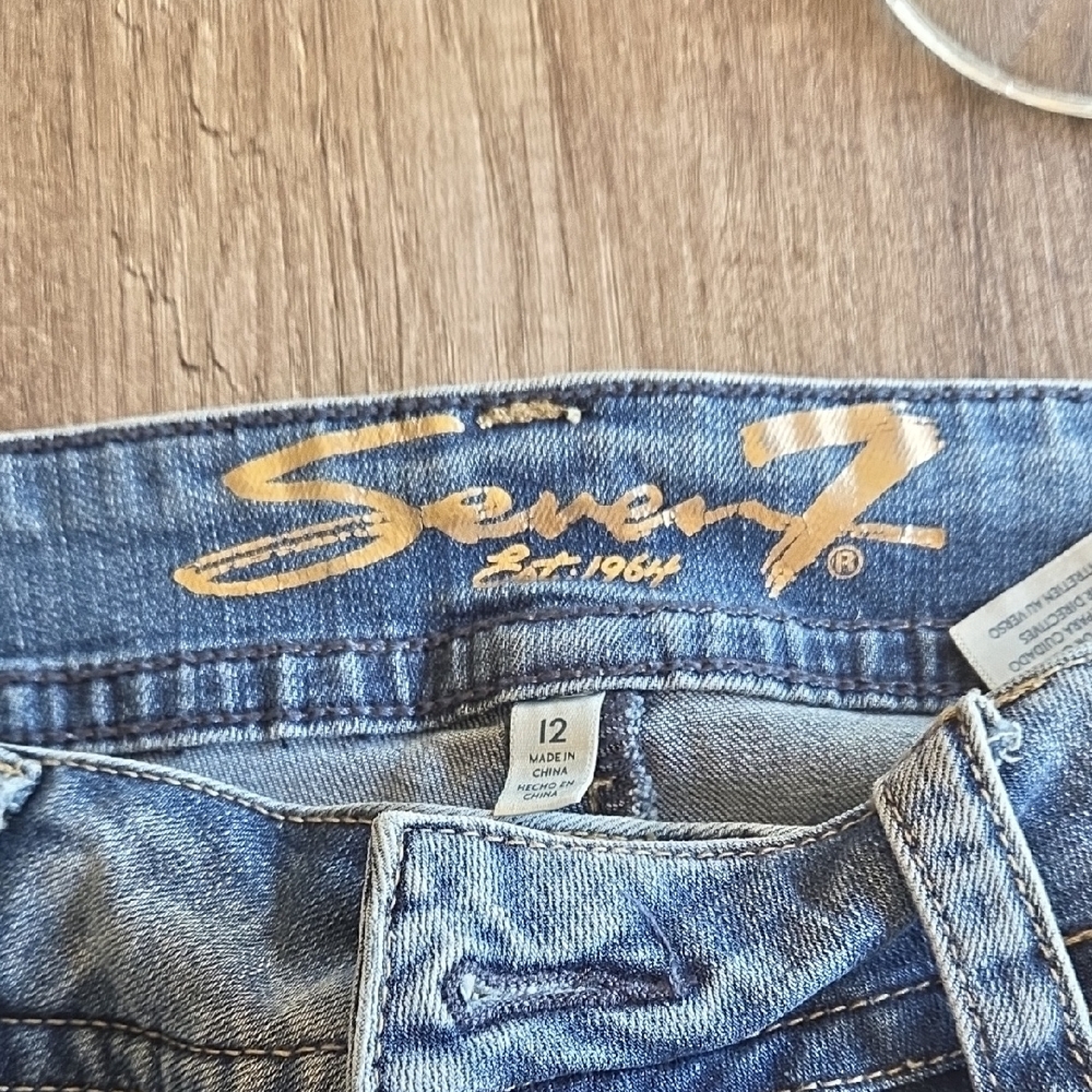 Seven7 Gold Logo Blue Jeans